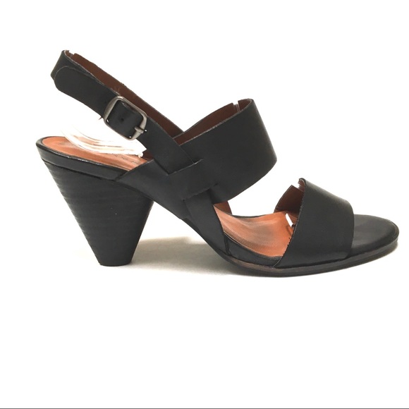 Lucky Brand Shoes - Lucky Brand black Veneesha leather sandals 7.5